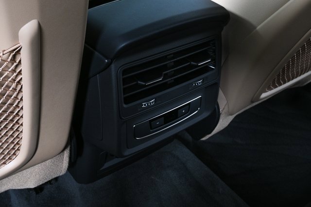 New 2025 Audi Q8 Premium image 21