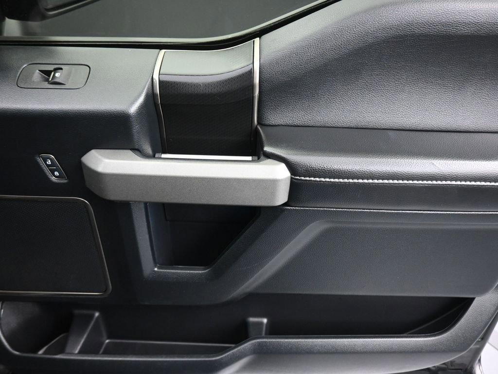 Used 2018 Ford F150 Raptor w/ Equipment Group 802A Luxury image 53