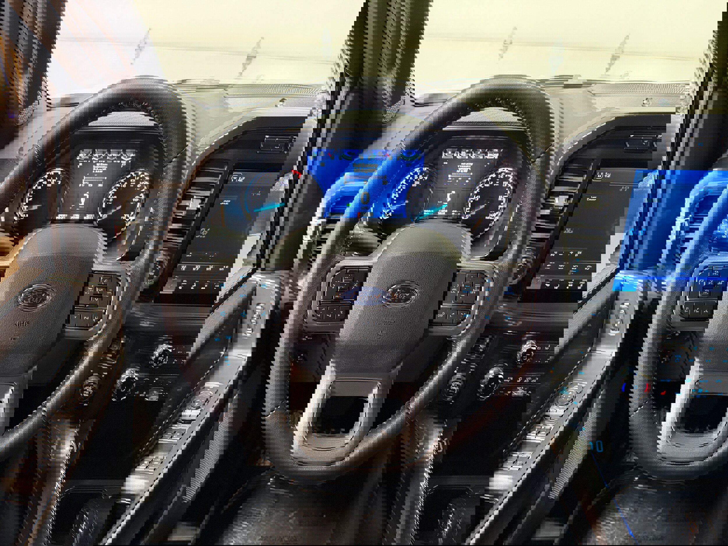 Certified 2022 Ford F150 XLT w/ Equipment Group 302A High image 15