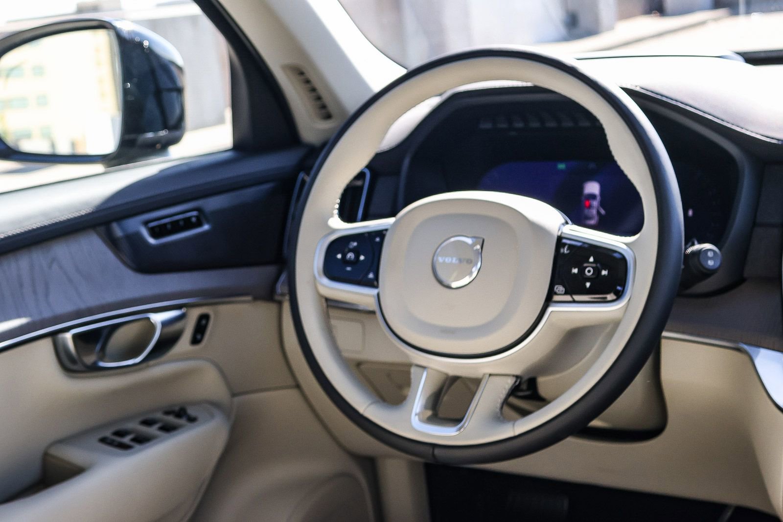 New 2026 Volvo XC90 B6 Ultra w/ Protection Package image 26