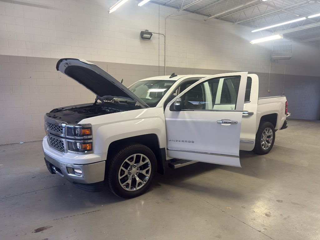 Used 2015 Chevrolet Silverado 1500 LTZ AWD/4WD image 11