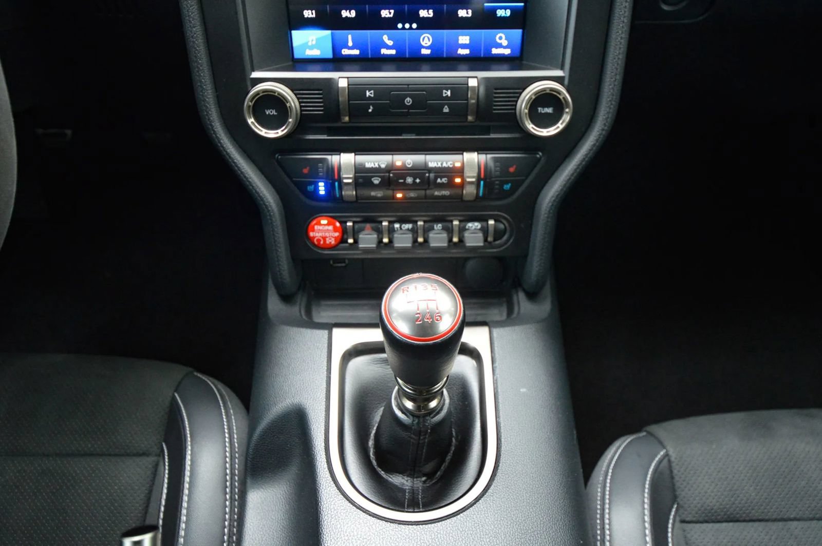 Used 2018 Ford Mustang Shelby GT350 w/ Convenience Package RWD image 38