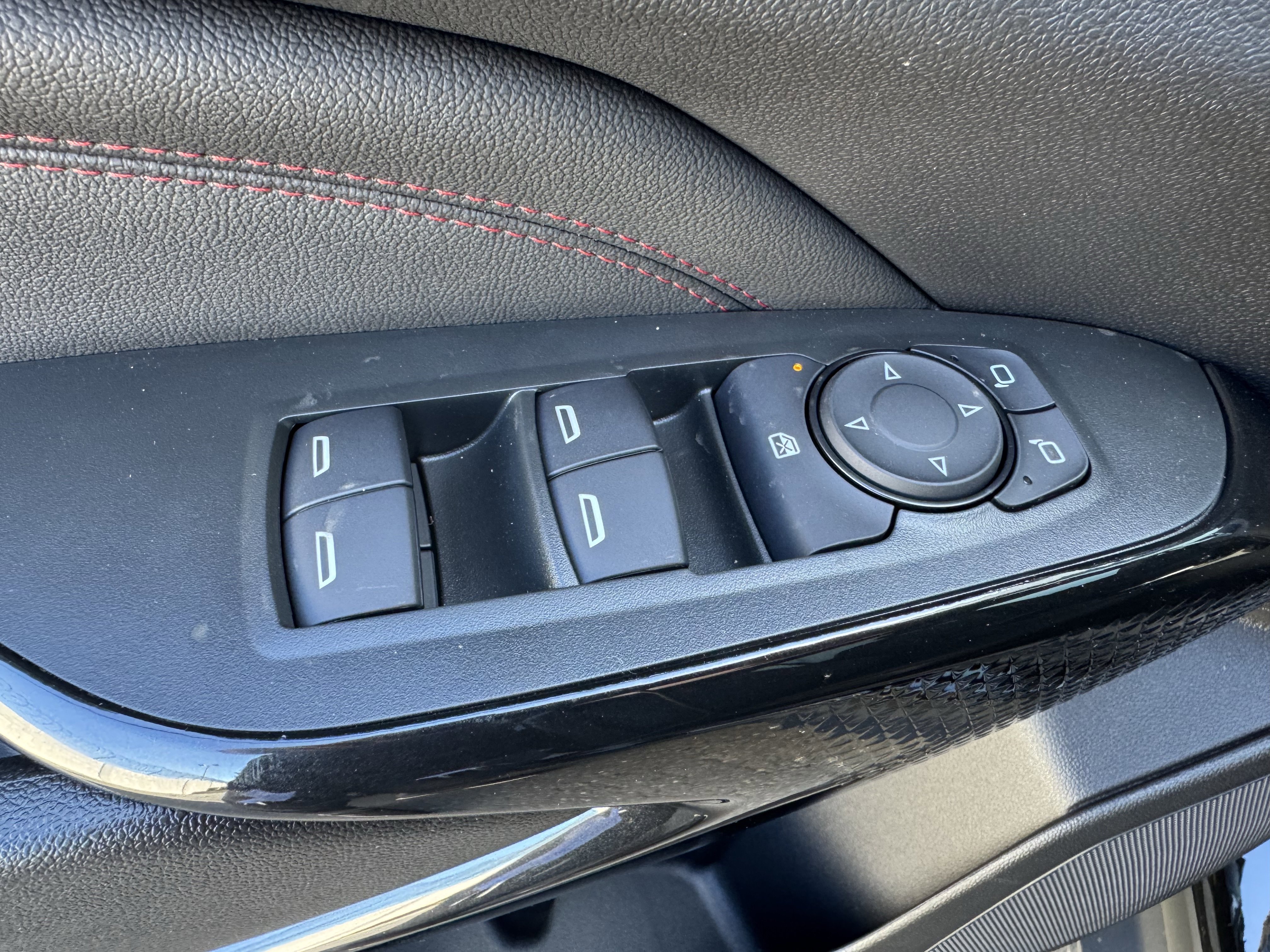 New 2026 Chevrolet Trax RS image 11