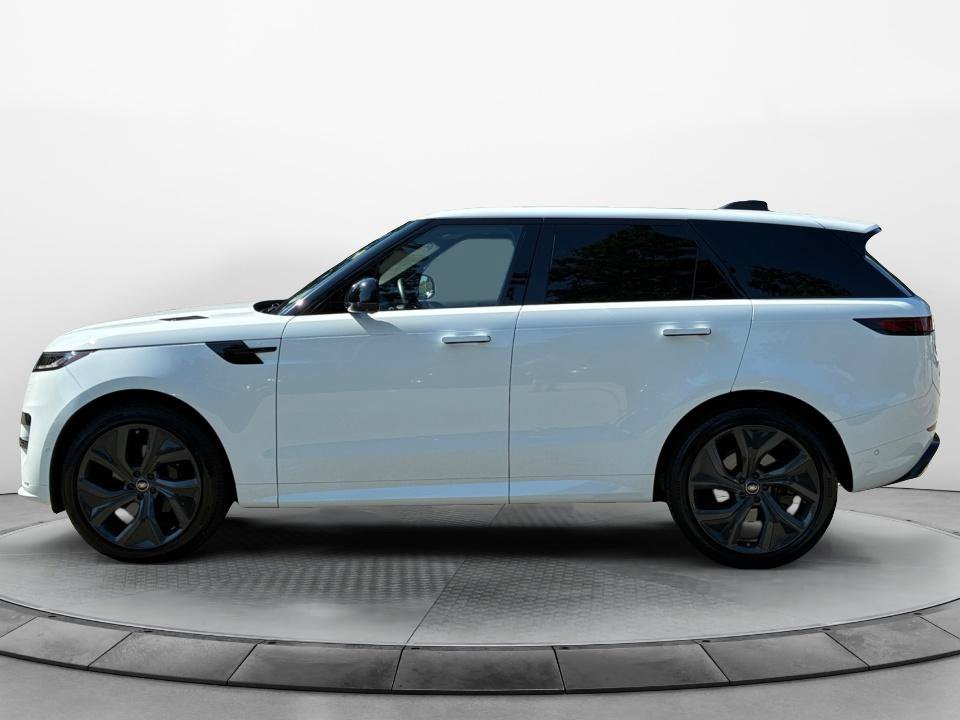 Used 2025 Land Rover Range Rover Sport Dynamic SE AWD/4WD image 4