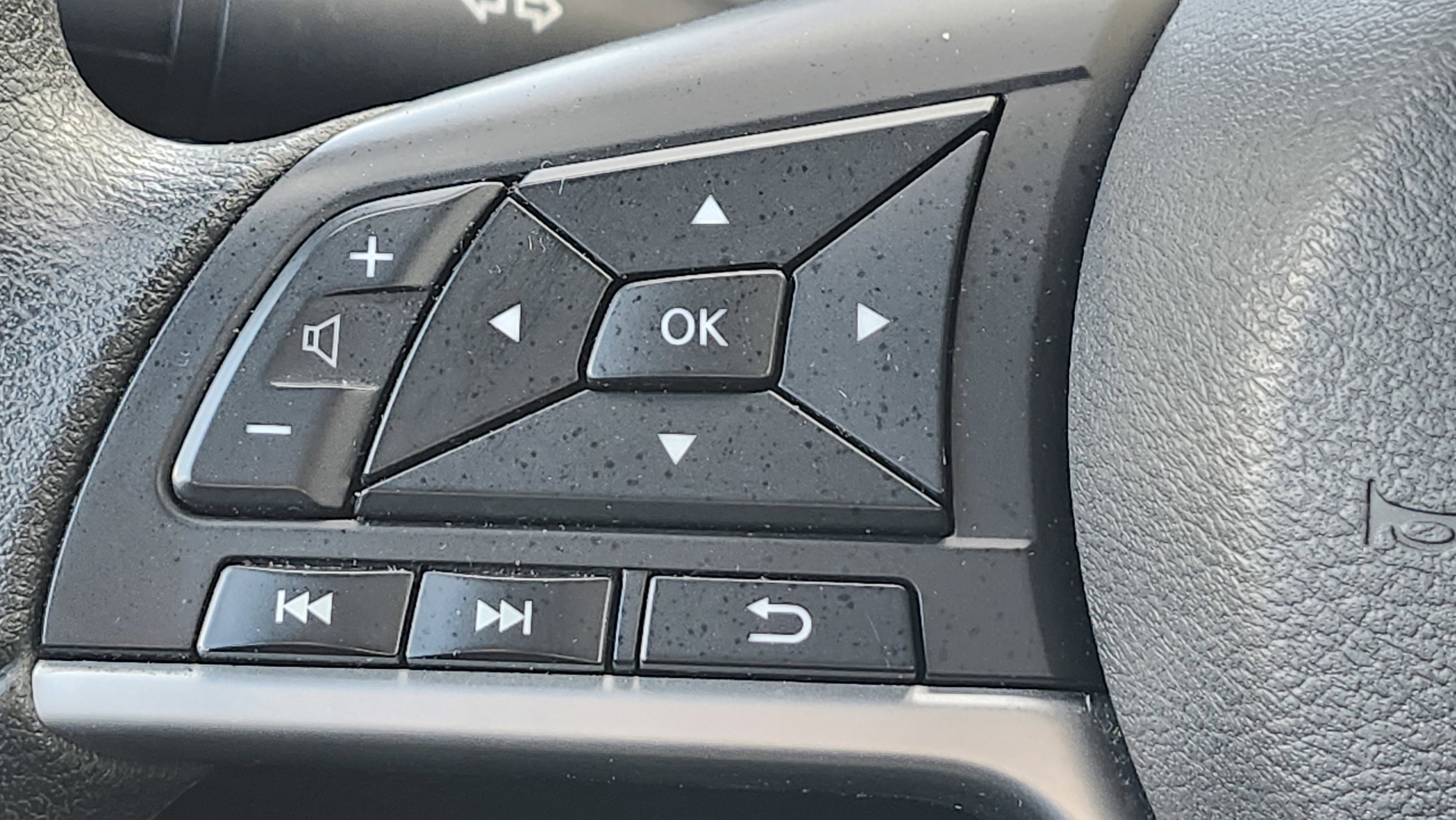 Used 2023 Nissan Altima 2.5 SV image 30