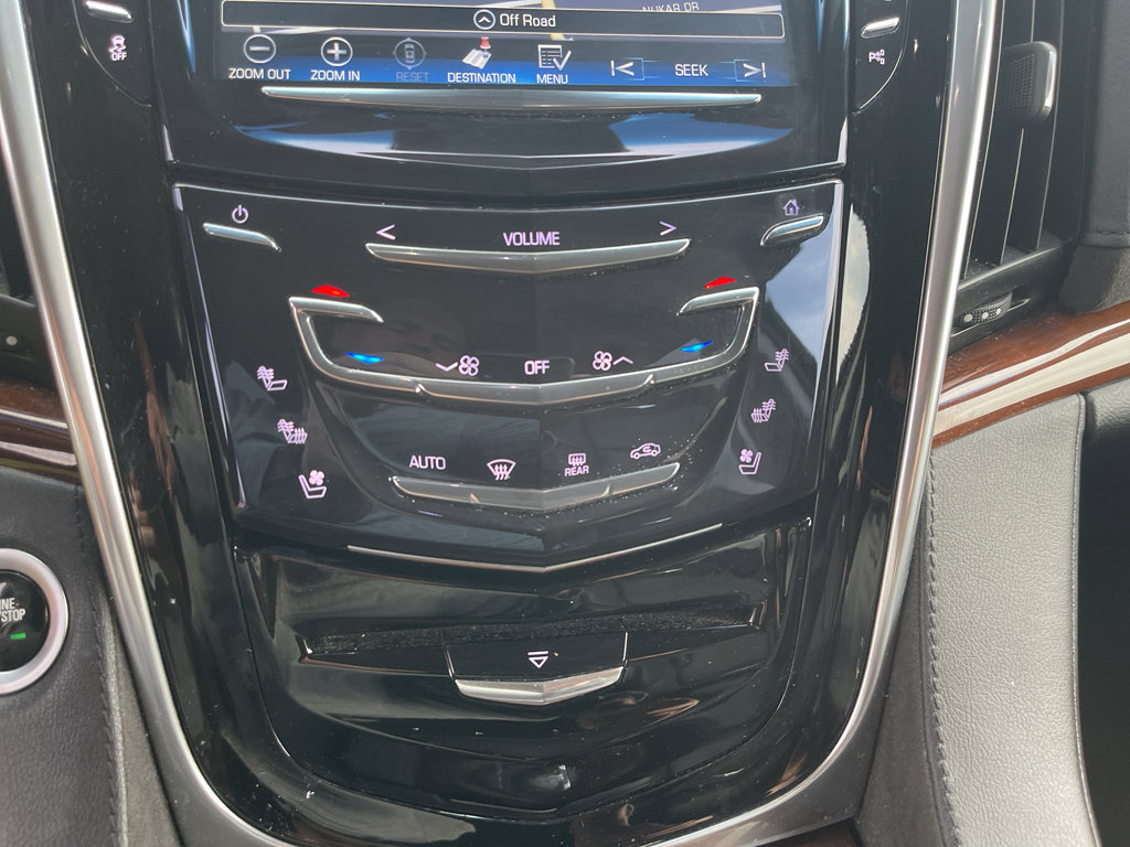 Used 2019 Cadillac Escalade ESV Premium Luxury image 26