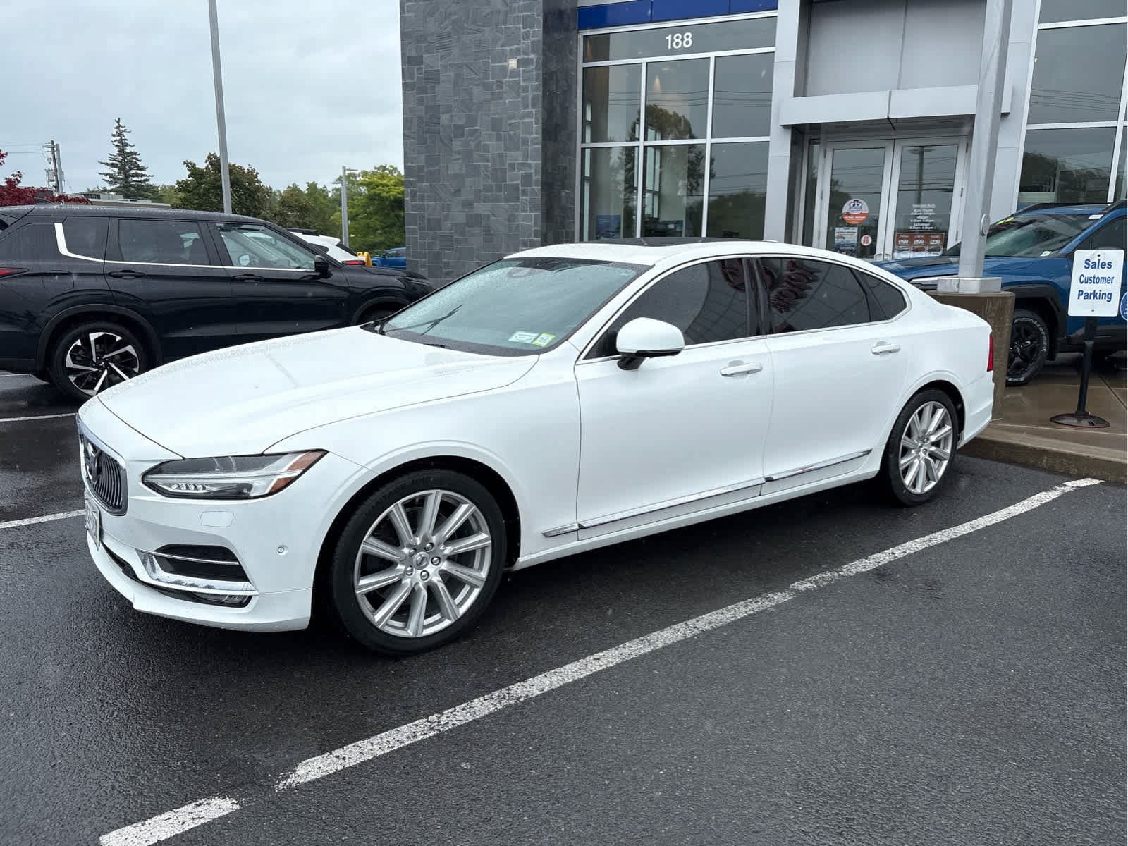 Used 2018 Volvo S90 T6 Inscription w/ Convenience Package