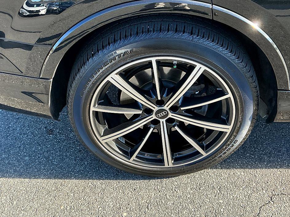 Used 2023 Audi Q7 3.0T Prestige w/ Prestige Package image 9