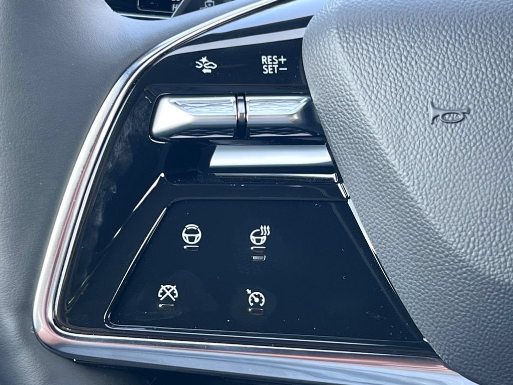 New 2026 Cadillac Lyriq Sport AWD/4WD image 18