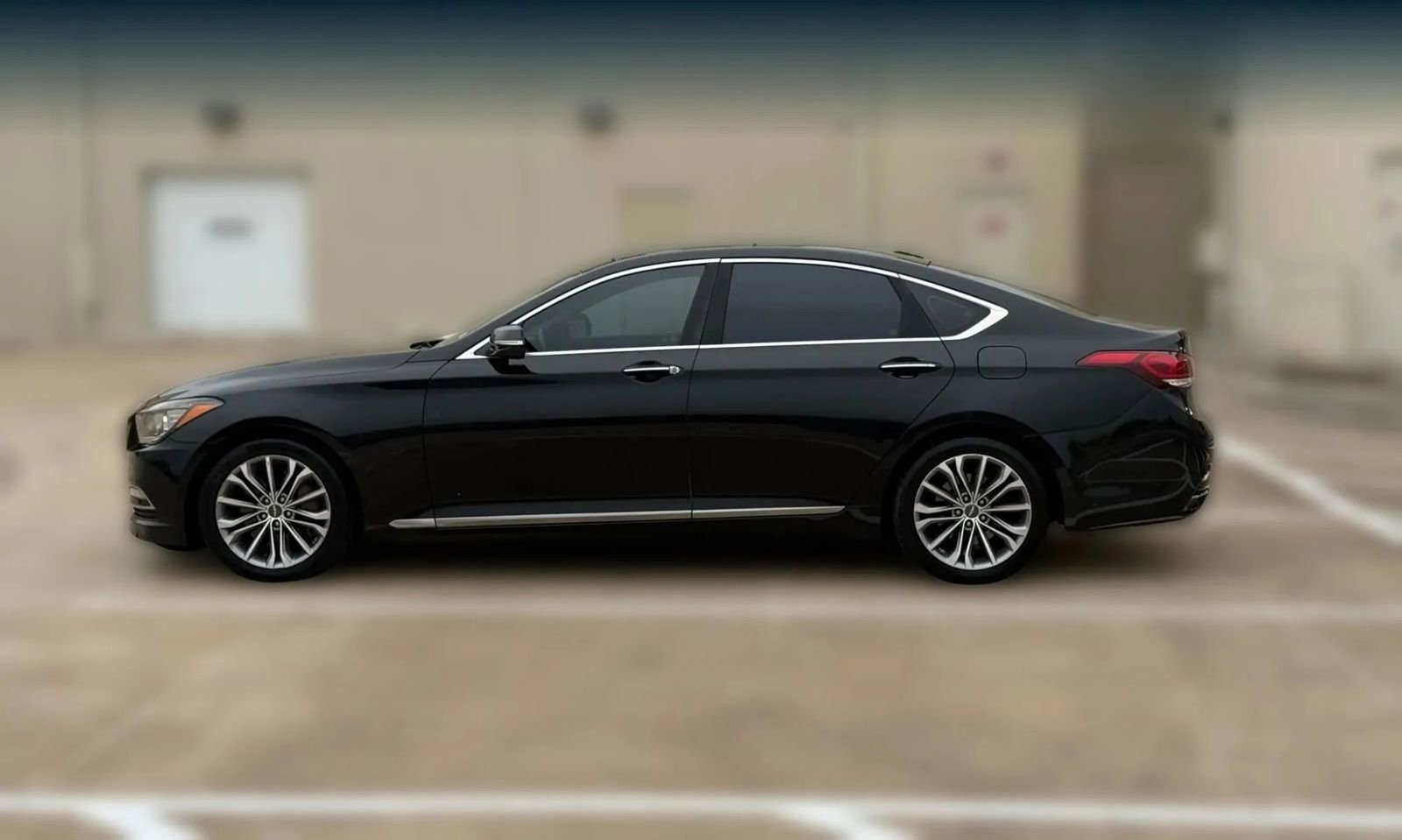 Used 2017 Genesis G80 3.8 w/ Option Group 02 image 5