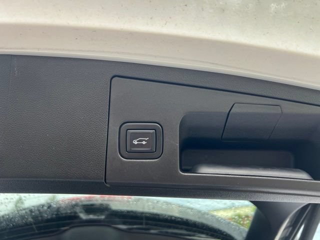 Used 2021 Cadillac XT4 Sport AWD/4WD image 16