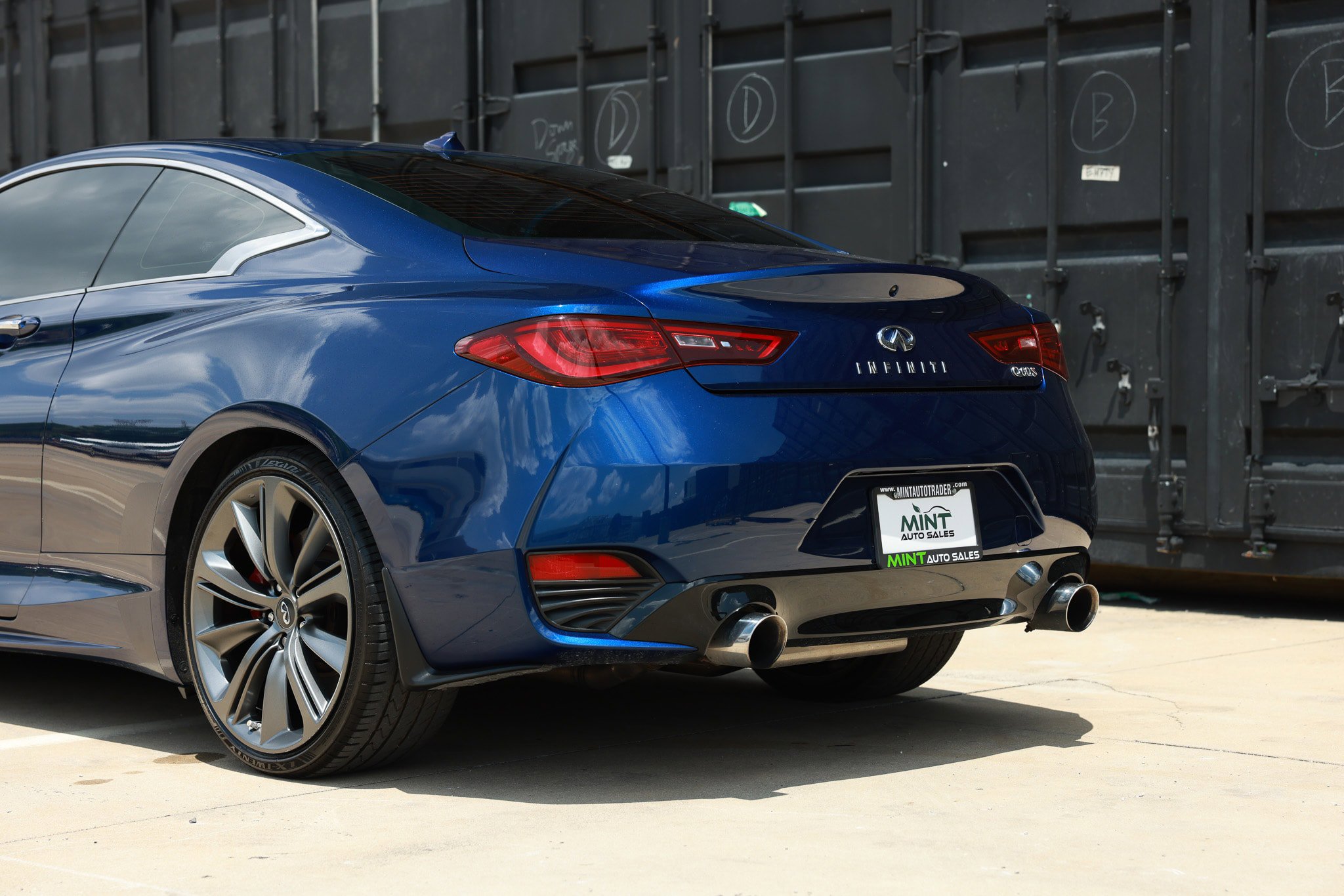 Used 2019 INFINITI Q60 Red Sport 400 w/ Cargo Package RWD image 55