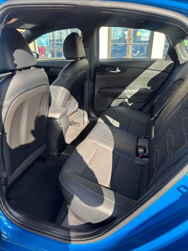 Used 2023 Kia Forte GT-Line w/ GT-Line Technology Package FWD image 12