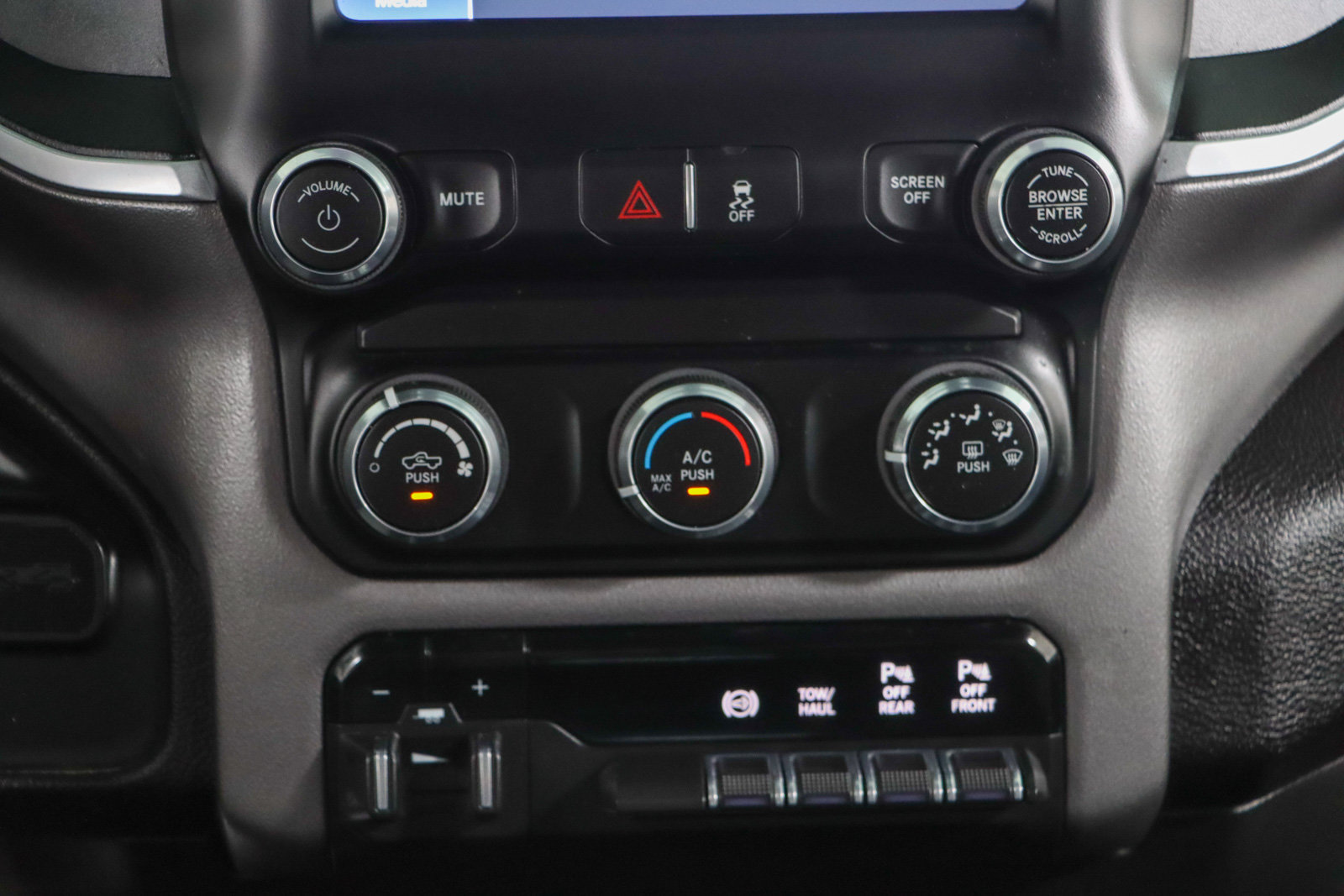 Used 2023 RAM 2500 Big Horn w/ Level 1 Equipment Group AWD/4WD image 21