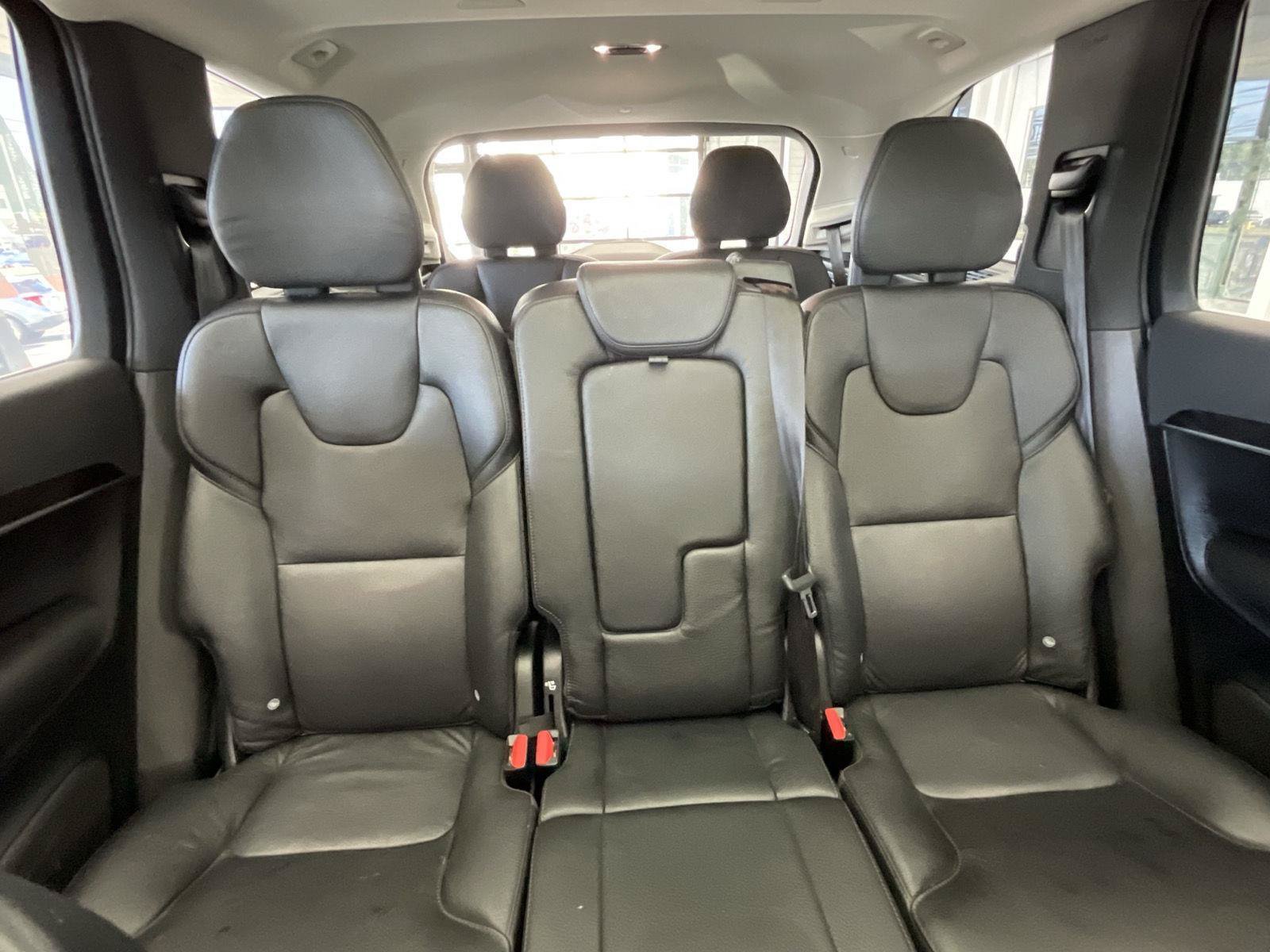 Used 2019 Volvo XC90 T6 Momentum w/ Advanced Package AWD/4WD image 14
