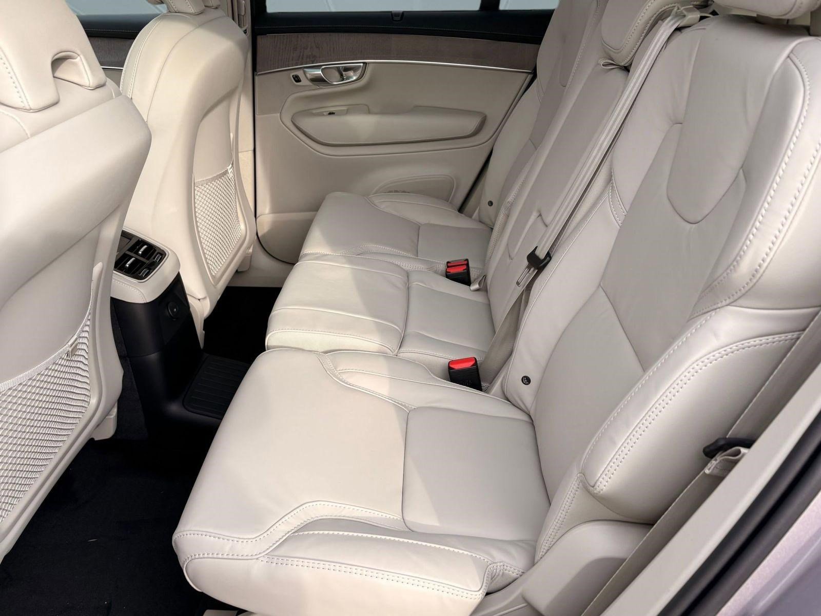 New 2026 Volvo XC90 T8 Ultra w/ Protection Package image 13