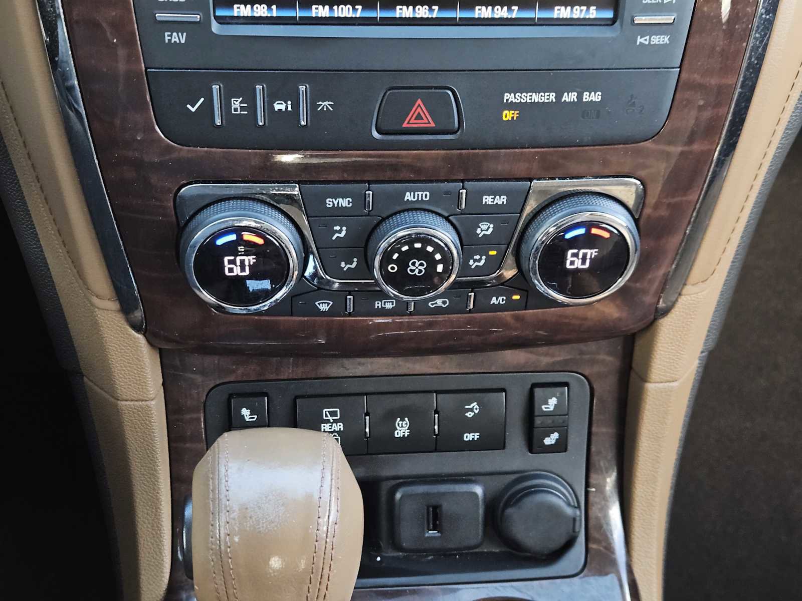 Used 2015 Buick Enclave Leather image 19