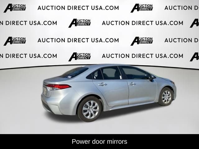 Used 2021 Toyota Corolla LE image 7
