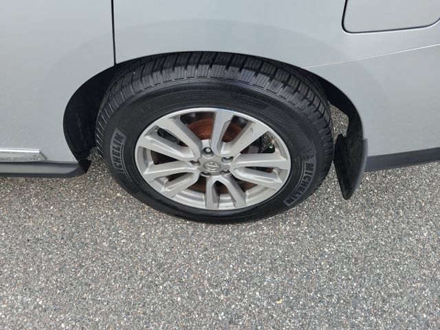 Used 2016 Nissan Pathfinder SL w/ SL Tech Package FWD image 6