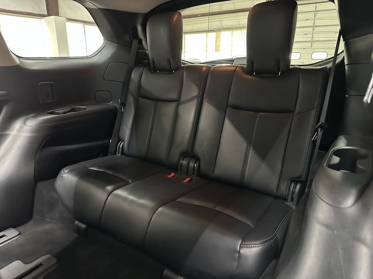 Used 2020 Nissan Pathfinder SL AWD/4WD image 14