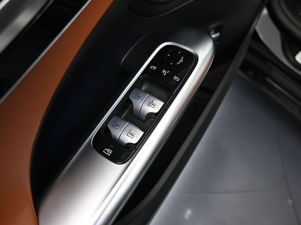 Used 2022 Mercedes-Benz C 300 Sedan w/ Exclusive Trim Package image 14