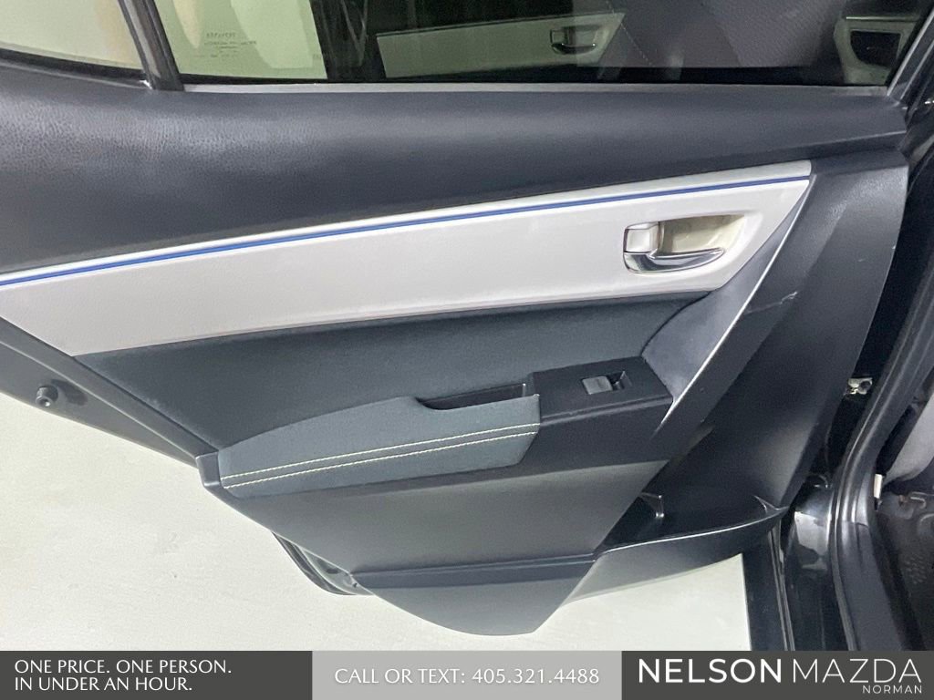 Used 2016 Toyota Corolla LE FWD image 18