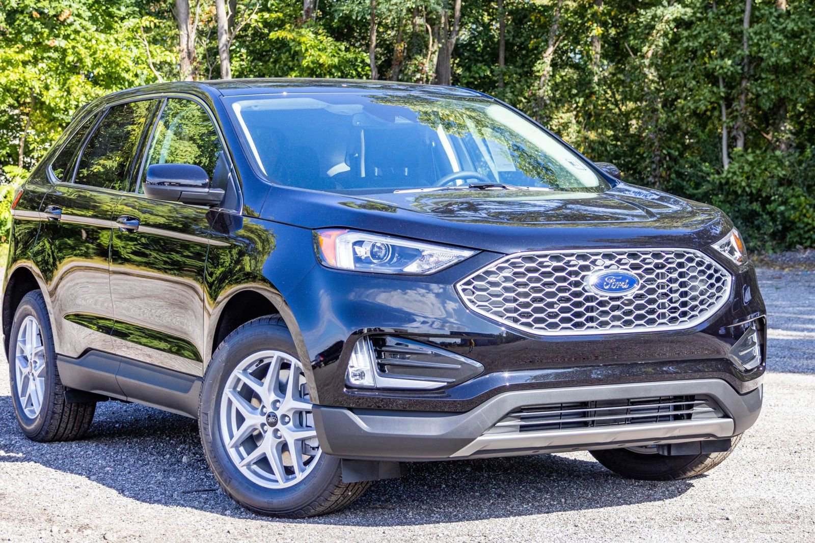 New 2024 Ford Edge SEL w/ Convenience Package image 3