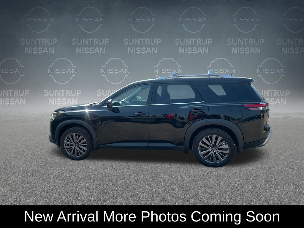 Used 2024 Nissan Pathfinder SL w/ SL Premium Package AWD/4WD image 3