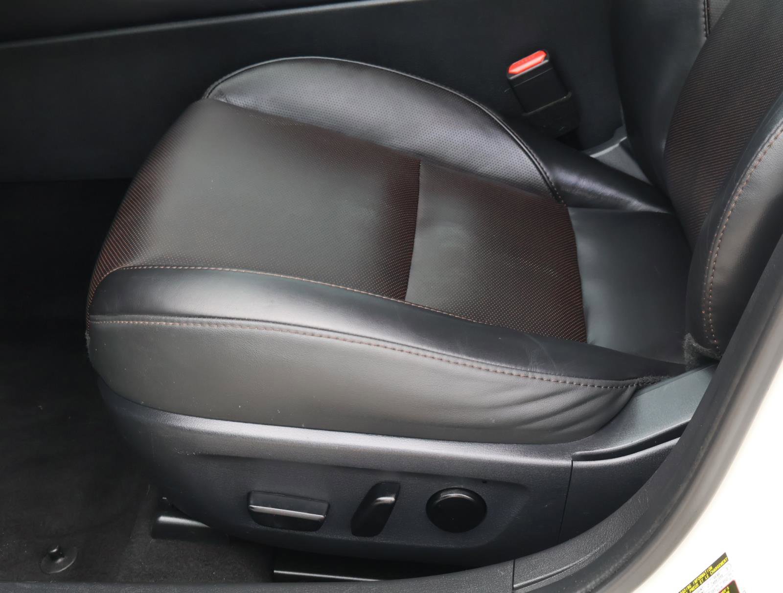 Used 2023 MAZDA MAZDA3 2.5 Turbo Sedan w/Premium Plus image 14