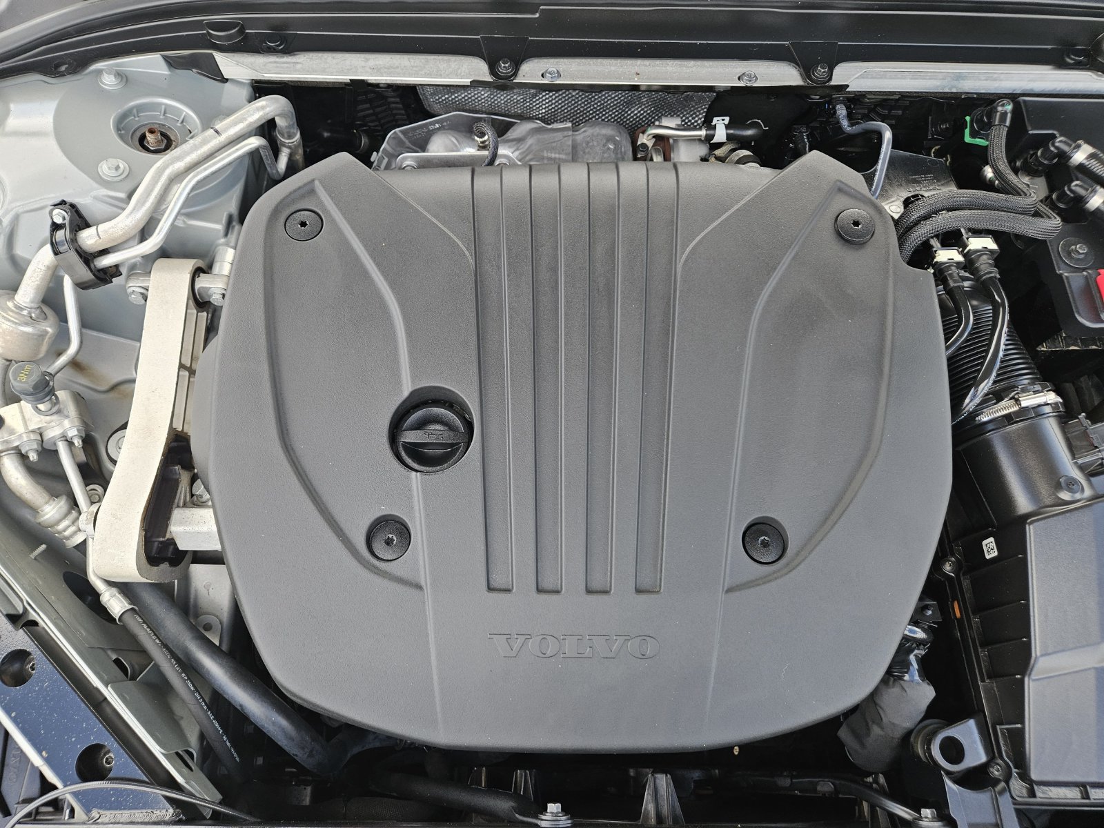 Used 2024 Volvo S60 B5 Plus FWD image 32