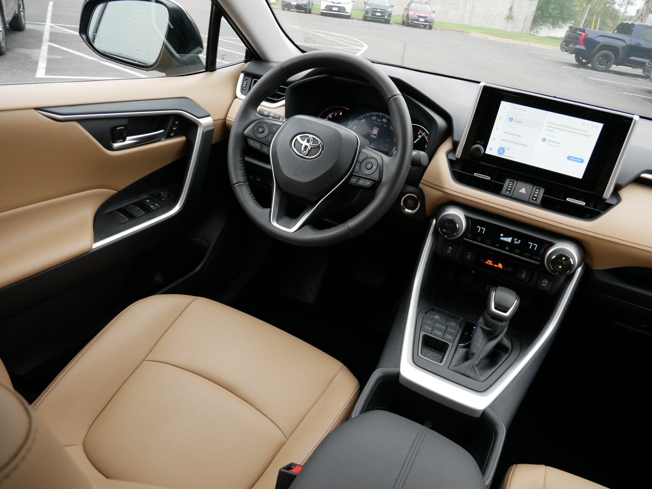 Used 2025 Toyota RAV4 XLE Premium AWD/4WD image 9