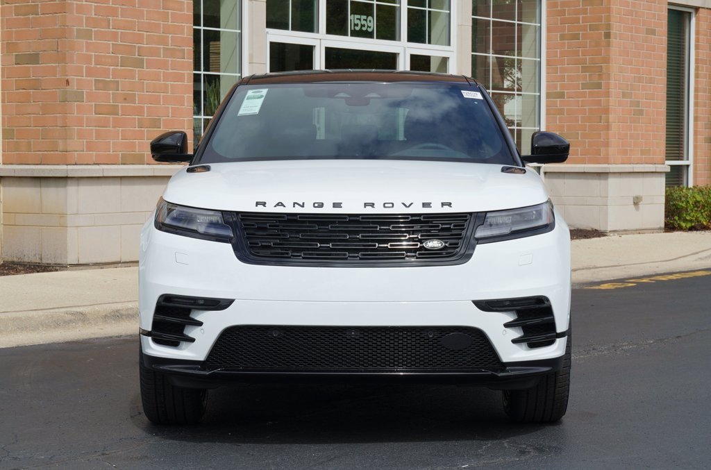 New 2026 Land Rover Range Rover Velar Dynamic SE image 4