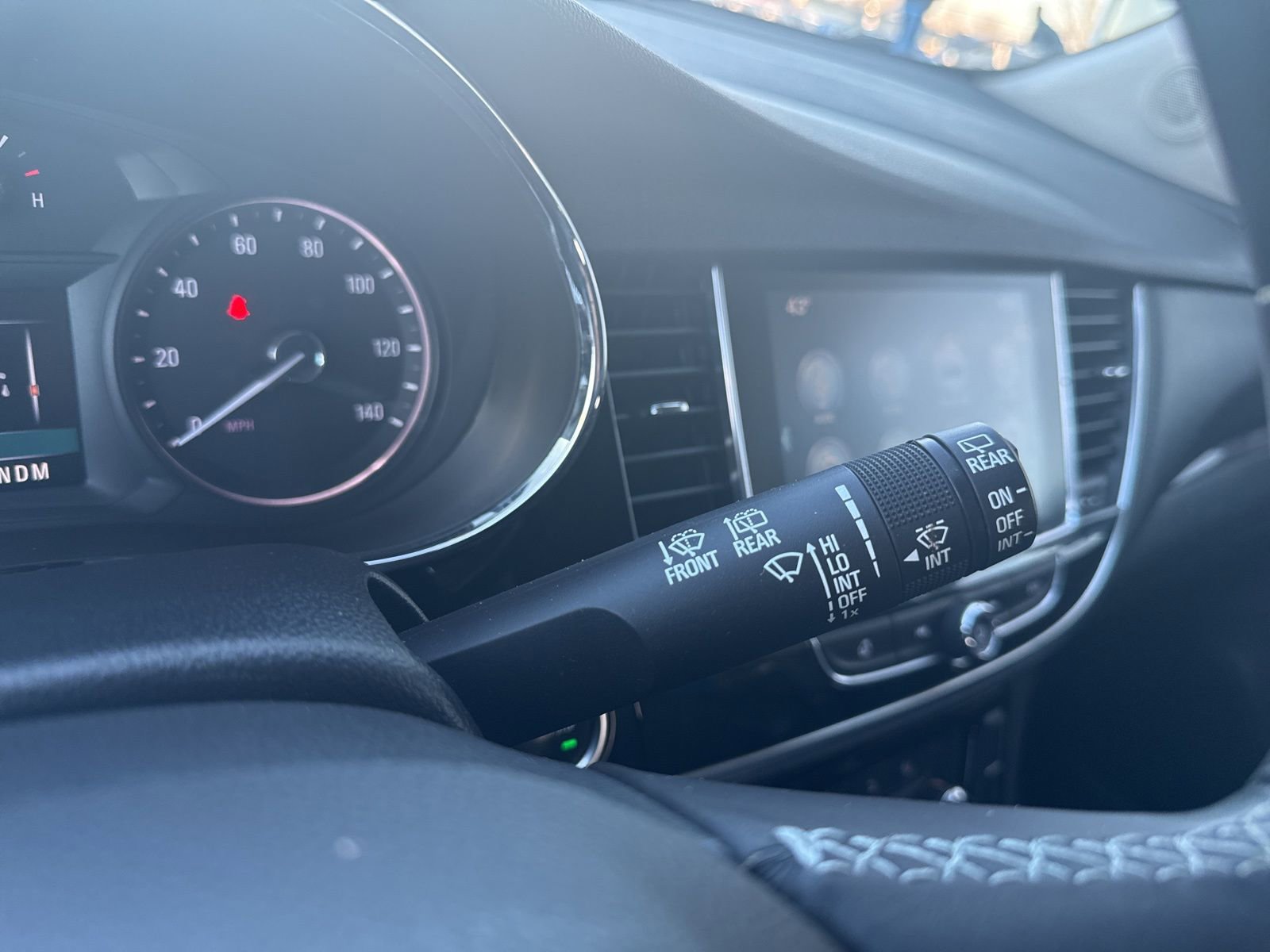 Used 2018 Buick Encore Preferred image 32