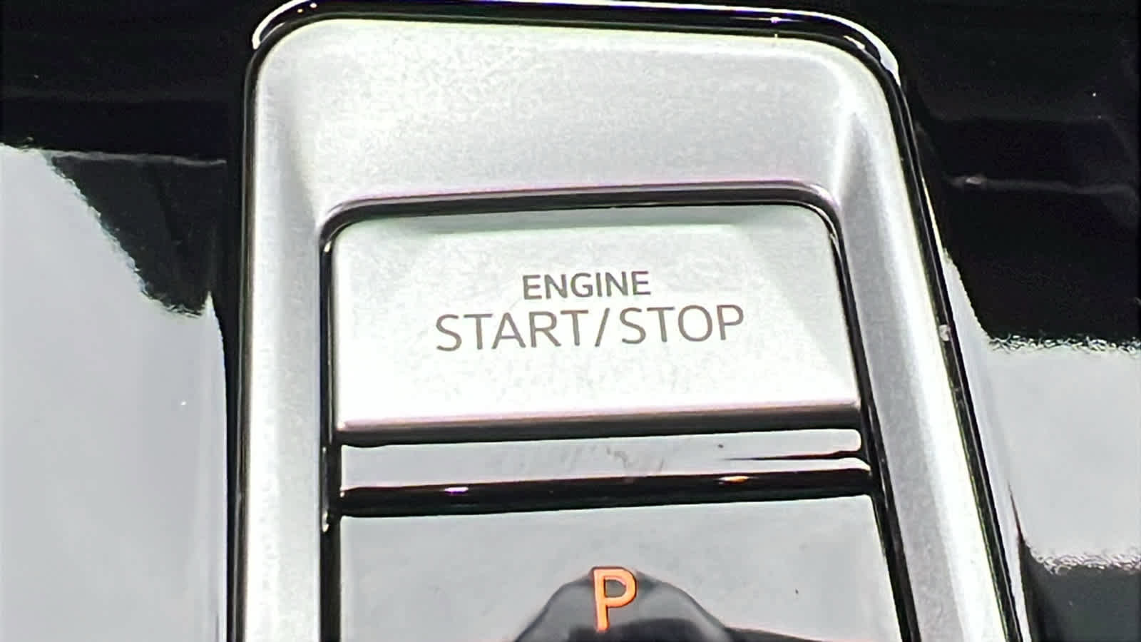 Used 2024 Volkswagen Atlas Cross Sport SEL R-Line image 17