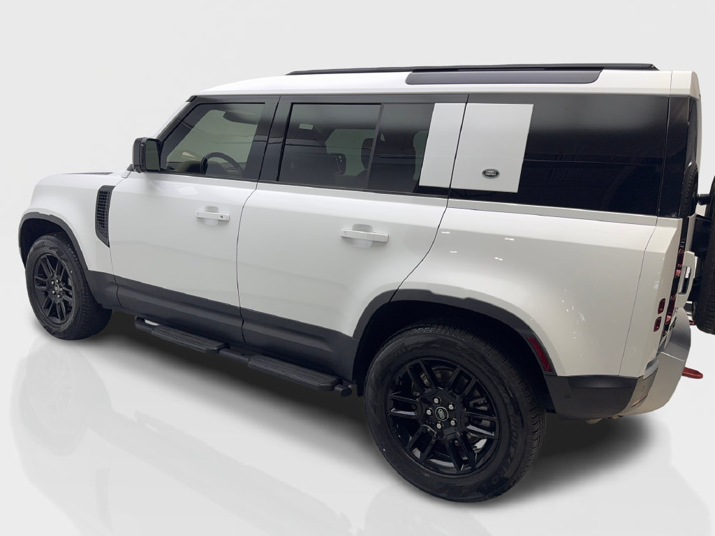 Used 2022 Land Rover Defender 110 SE AWD/4WD image 16