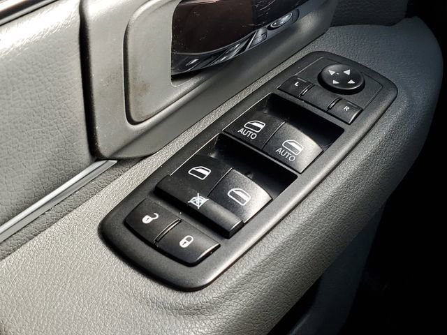 Used 2020 RAM 1500 Classic SLT image 21