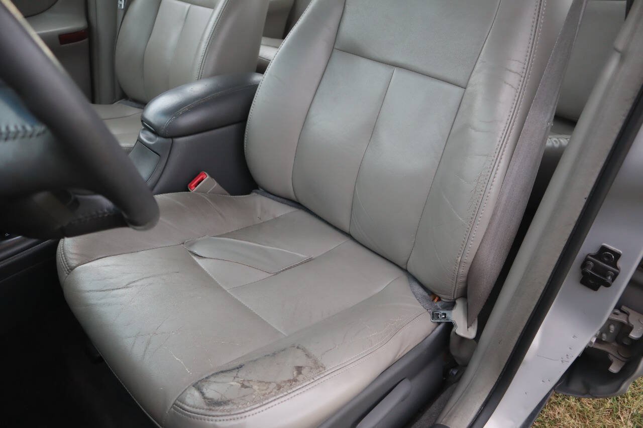 Used 1998 Oldsmobile Intrigue GL FWD image 9