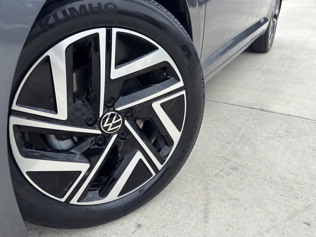 Used 2023 Volkswagen Jetta SEL FWD image 4