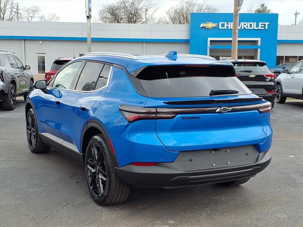 New 2026 Chevrolet Equinox EV LT w/ LPO, Blackout Package image 2