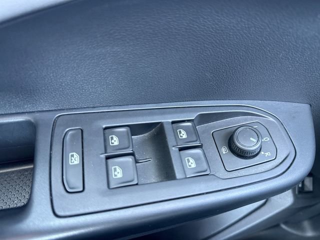 Used 2022 Volkswagen Taos SE image 13