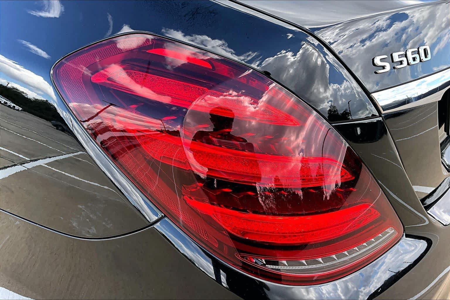 Used 2018 Mercedes-Benz S 560 Sedan image 28