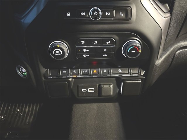 Used 2022 Chevrolet Silverado 1500 Custom Trail Boss w/ LPO, Dark Essentials Package image 17