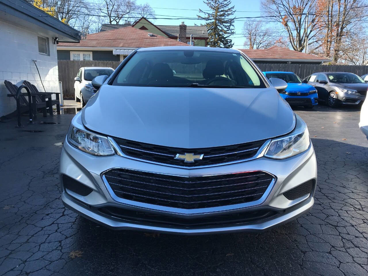 Used 2018 Chevrolet Cruze LS image 3