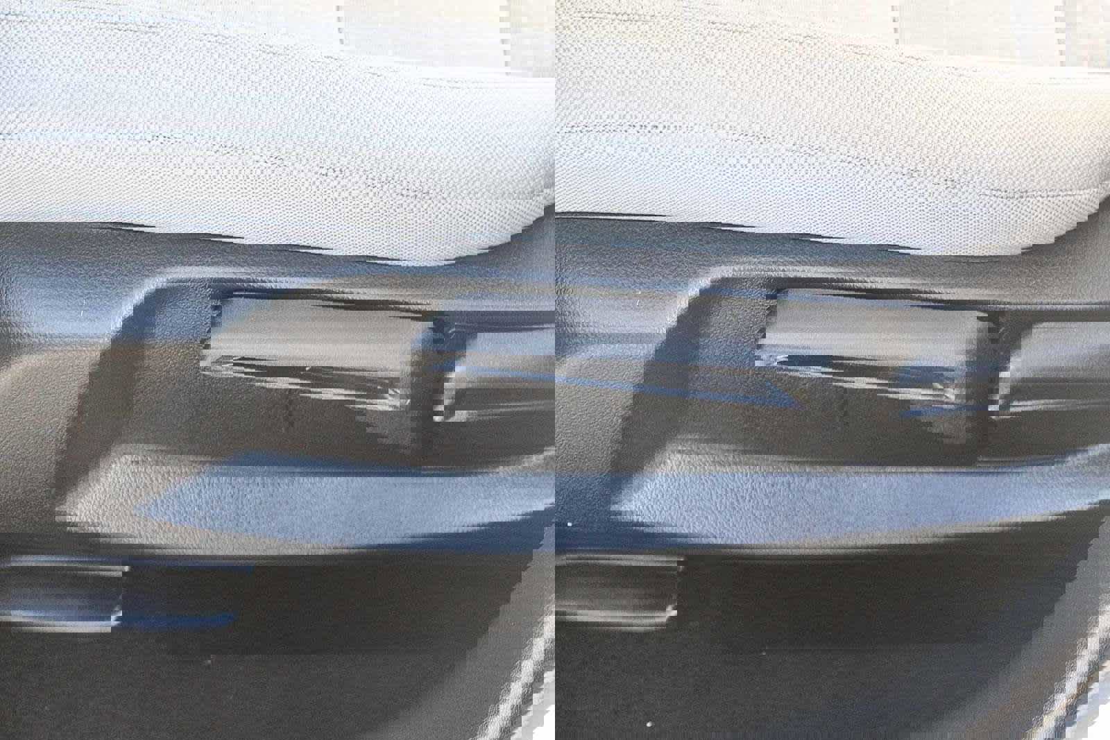 Used 2023 Honda HR-V LX image 21