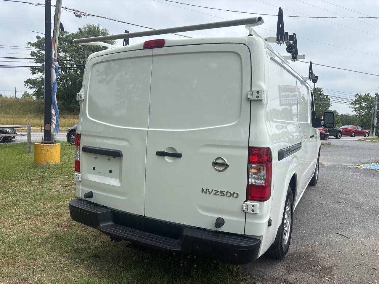 Used 2021 Nissan NV 2500 SV RWD image 6