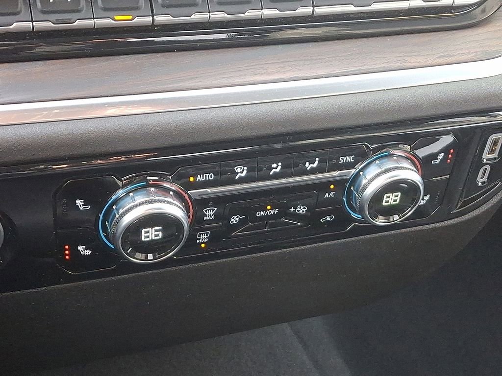 Certified 2024 GMC Sierra 1500 SLT image 16