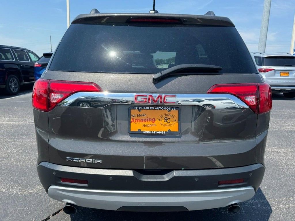 Used 2019 GMC Acadia SLT w/ LPO, Floor Liner Package FWD image 4