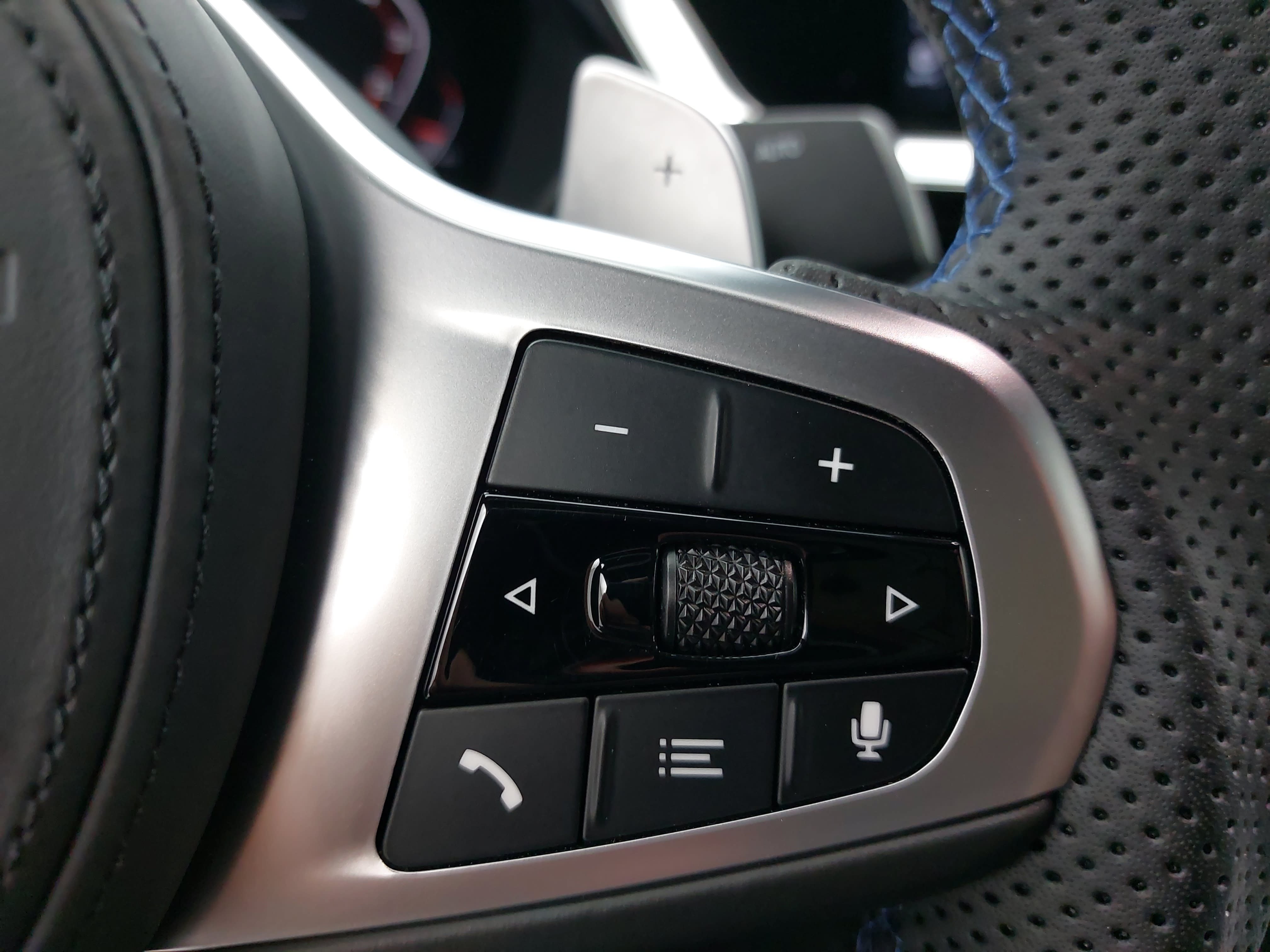 Used 2020 BMW Z4 M40i RWD image 16