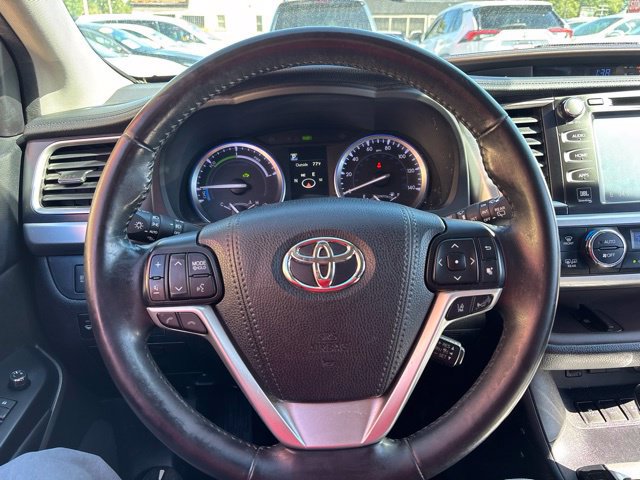 Used 2018 Toyota Highlander Limited AWD/4WD image 11