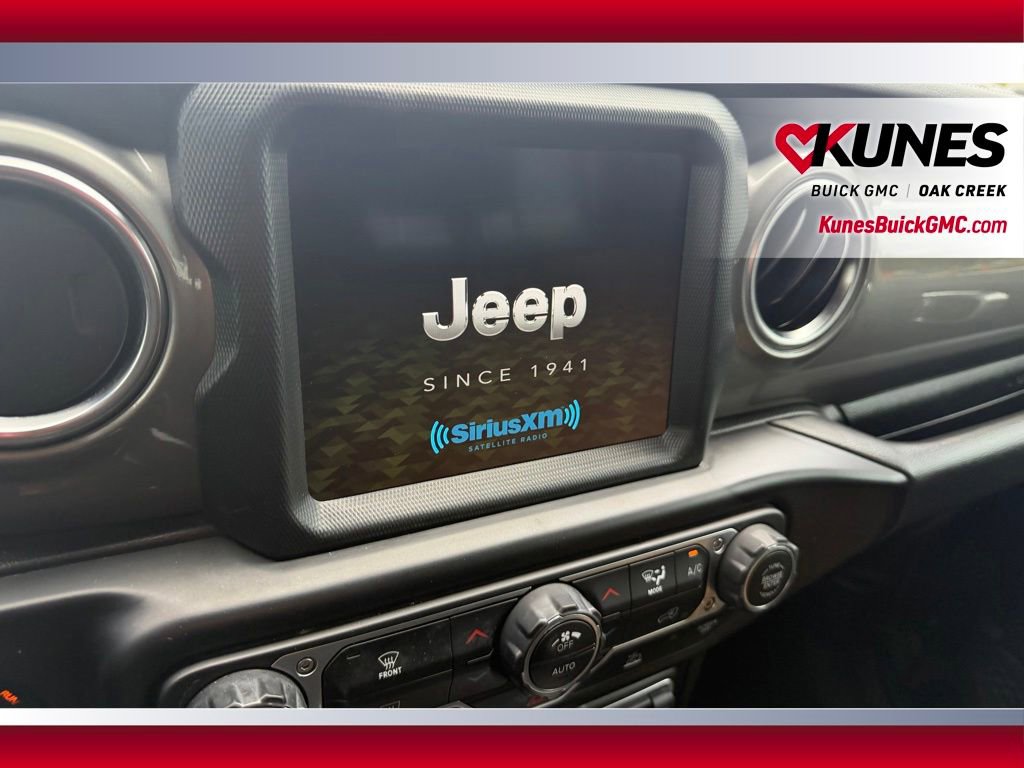 Used 2021 Jeep Wrangler Unlimited Sahara w/ Uconnect 4C Nav & Sound Group AWD/4WD image 13